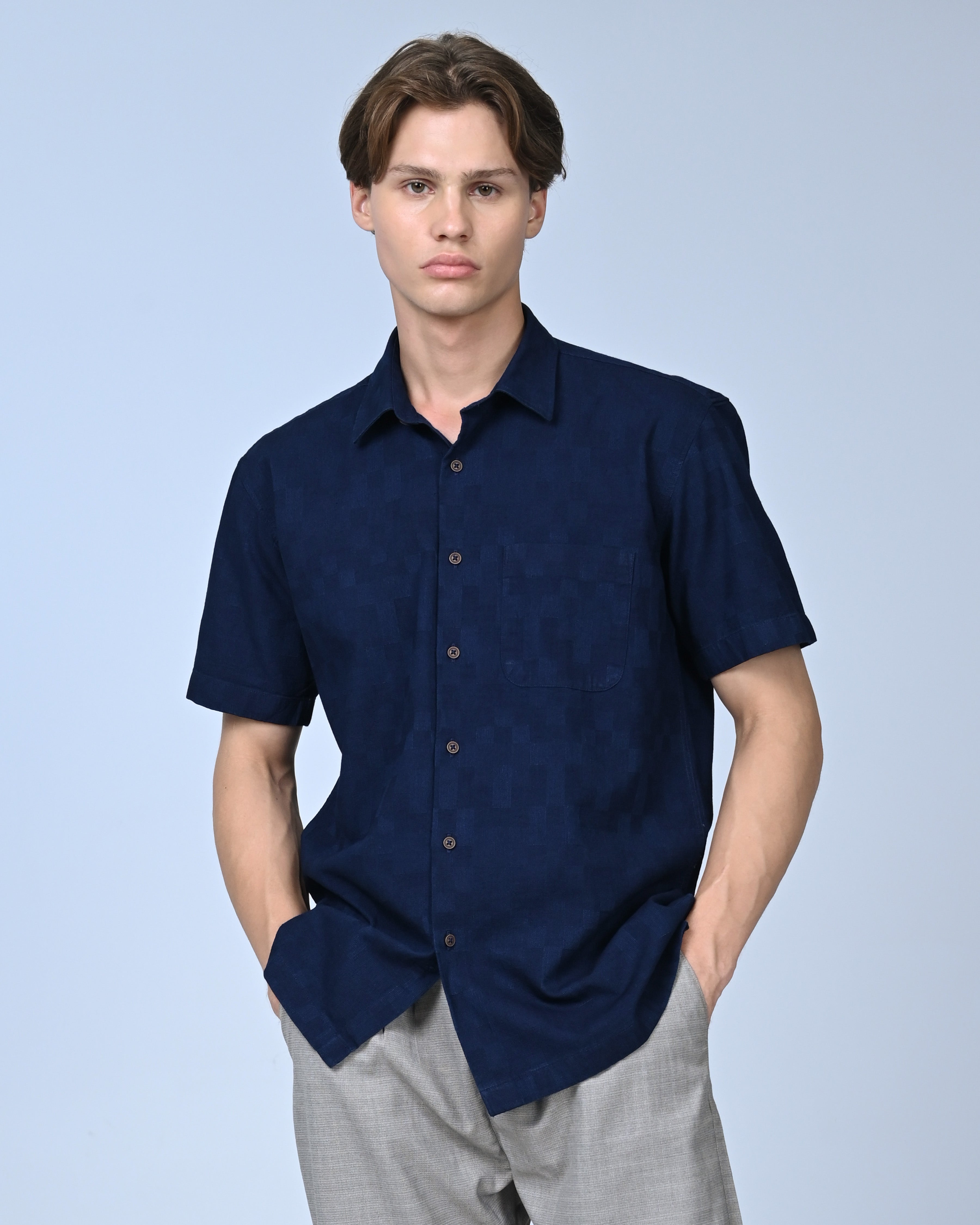 Vantage Men's Casual Regular Fit Short Sleeve Denim Shirt
