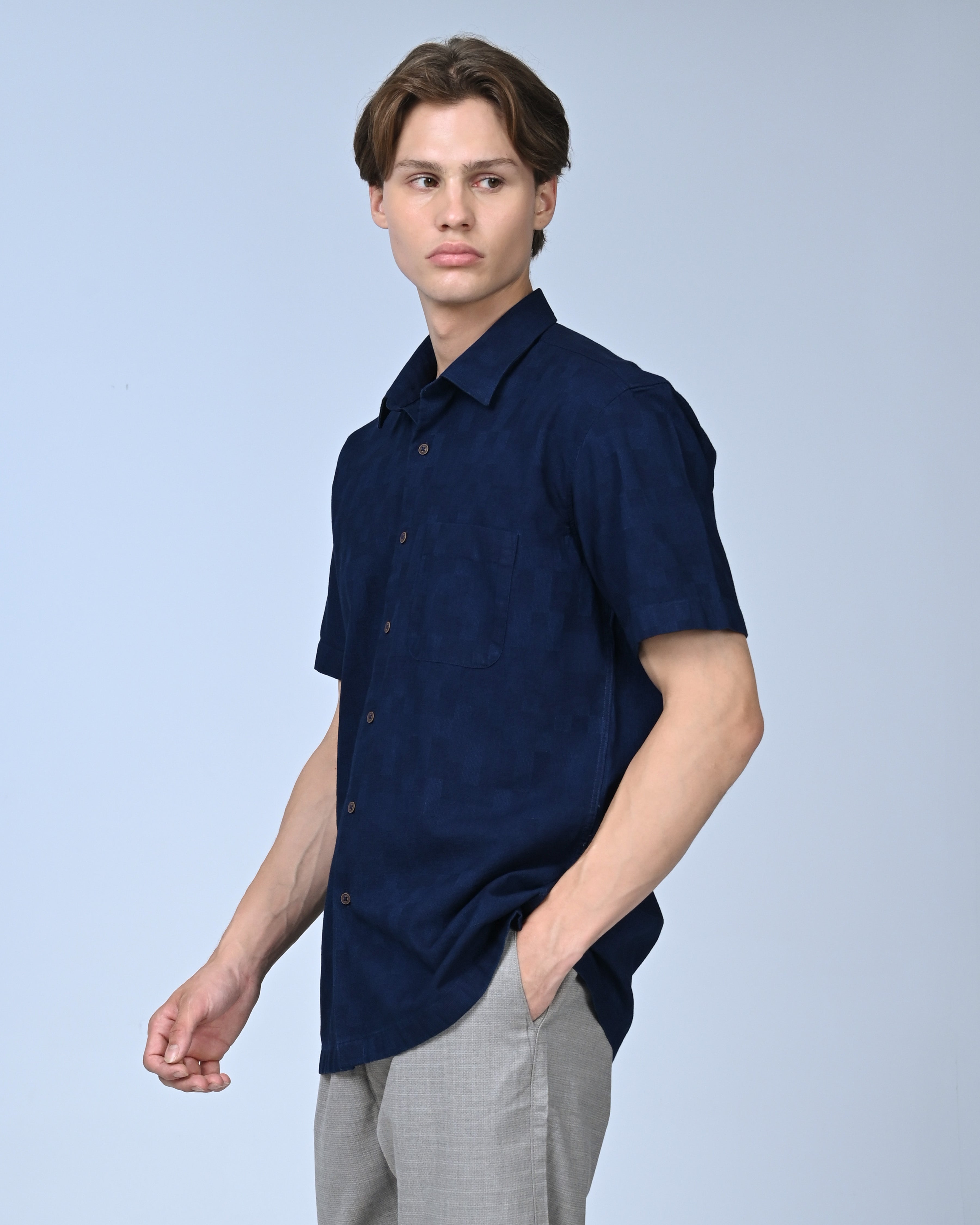Vantage Men's Casual Regular Fit Short Sleeve Denim Shirt