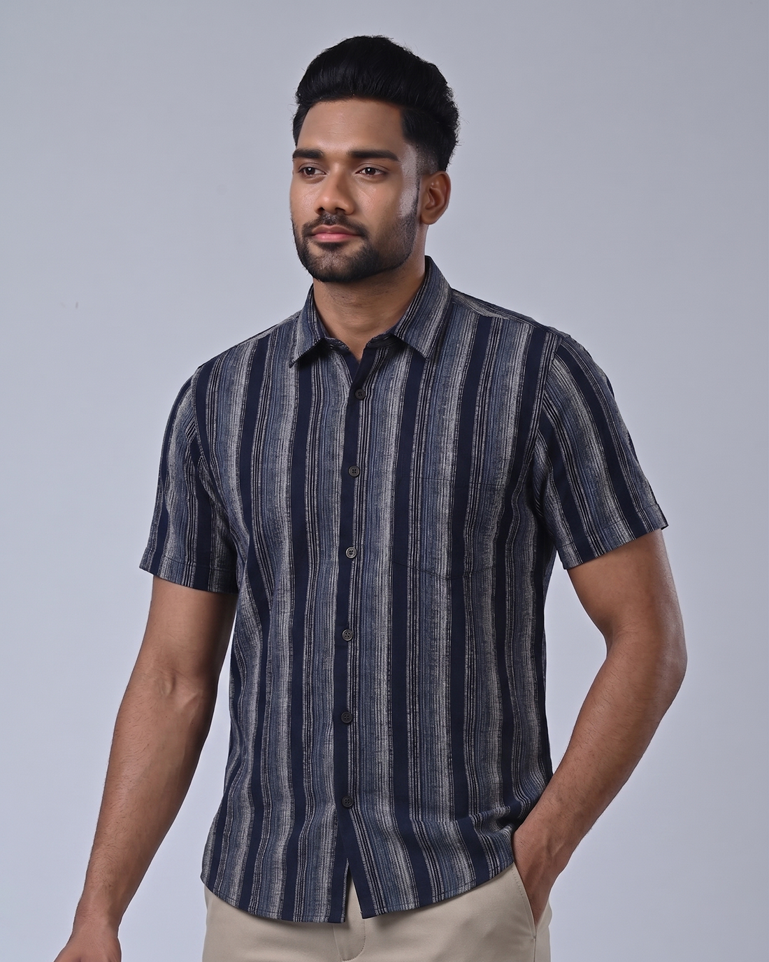 Vantage Casual 100% Cotton Relax Fit Short Sleeve Stripe Men's Shirt