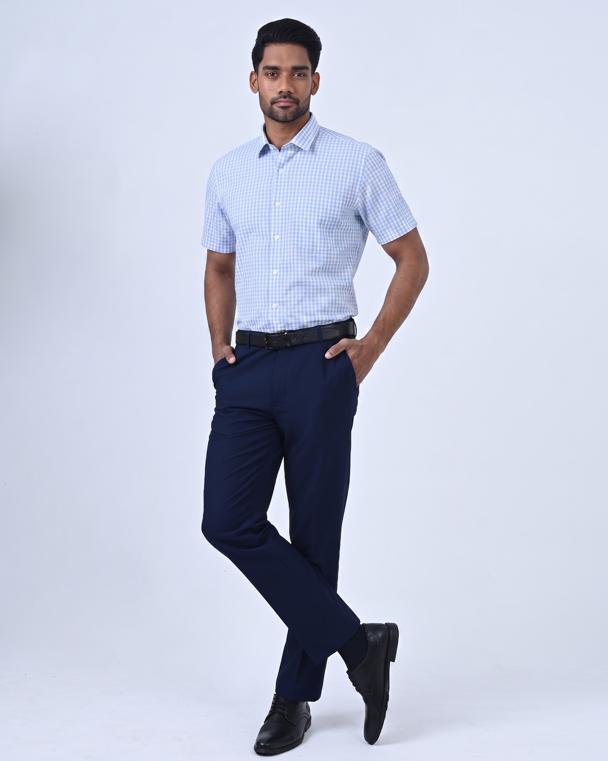 Vantage Men’s Business Shirt –  Slim Fit Short Sleeve
